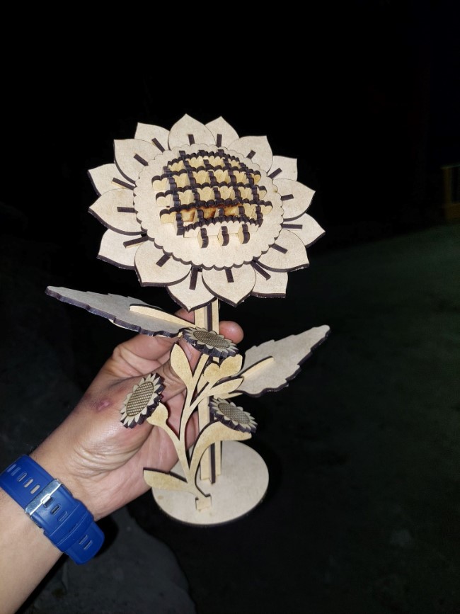 Sunflower-E0022146-file-cdr-and-dxf-free-vector-download-for-Laser-cut.jpg